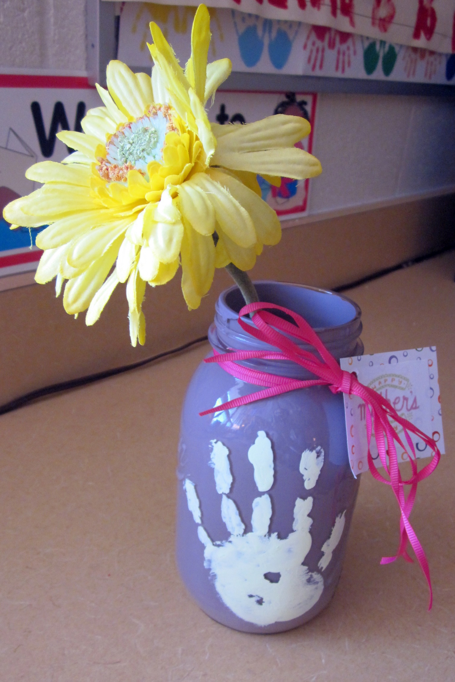 Mothers Day Ideas for kids - mason jar vase